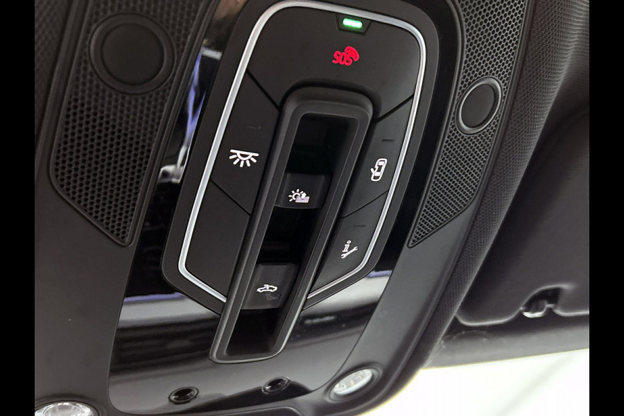 Audi e-tron 50 quattro S edition 71 kWh (Panorama, StoelV, Bang & Olufsen, Camera, PDC, EtcO)
