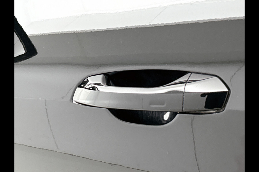 Audi e-tron 50 quattro S edition 71 kWh (Panorama, StoelV, Bang & Olufsen, Camera, PDC, EtcO)