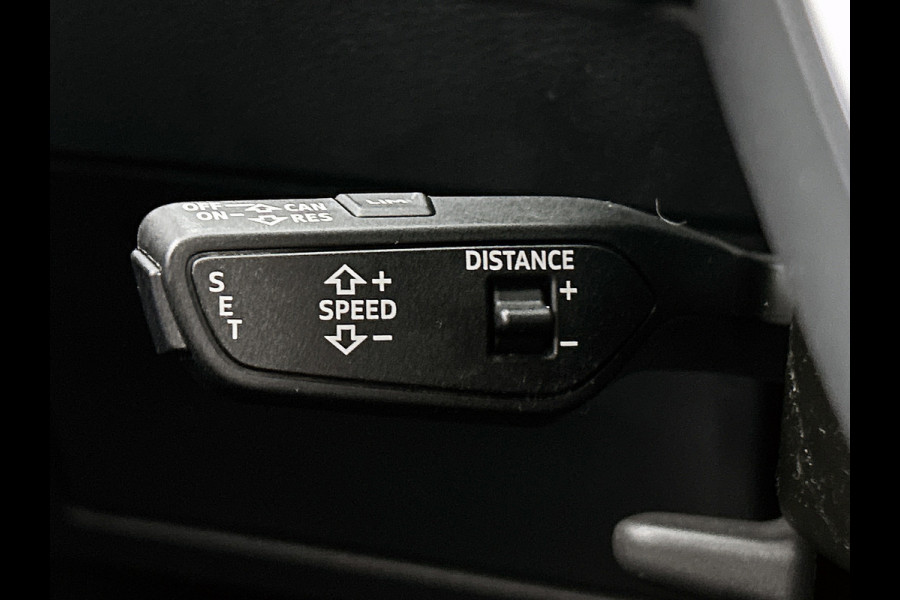 Audi e-tron 50 quattro S edition 71 kWh (Panorama, StoelV, Bang & Olufsen, Camera, PDC, EtcO)
