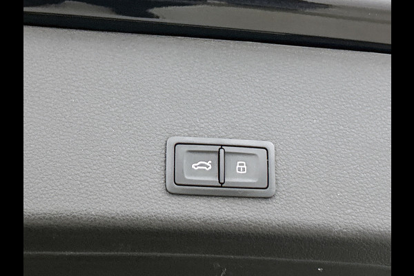 Audi e-tron 50 quattro S edition 71 kWh (Panorama, StoelV, Bang & Olufsen, Camera, PDC, EtcO)