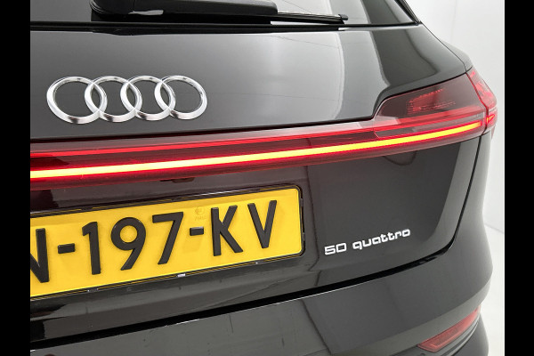 Audi e-tron 50 quattro S edition 71 kWh (Panorama, StoelV, Bang & Olufsen, Camera, PDC, EtcO)