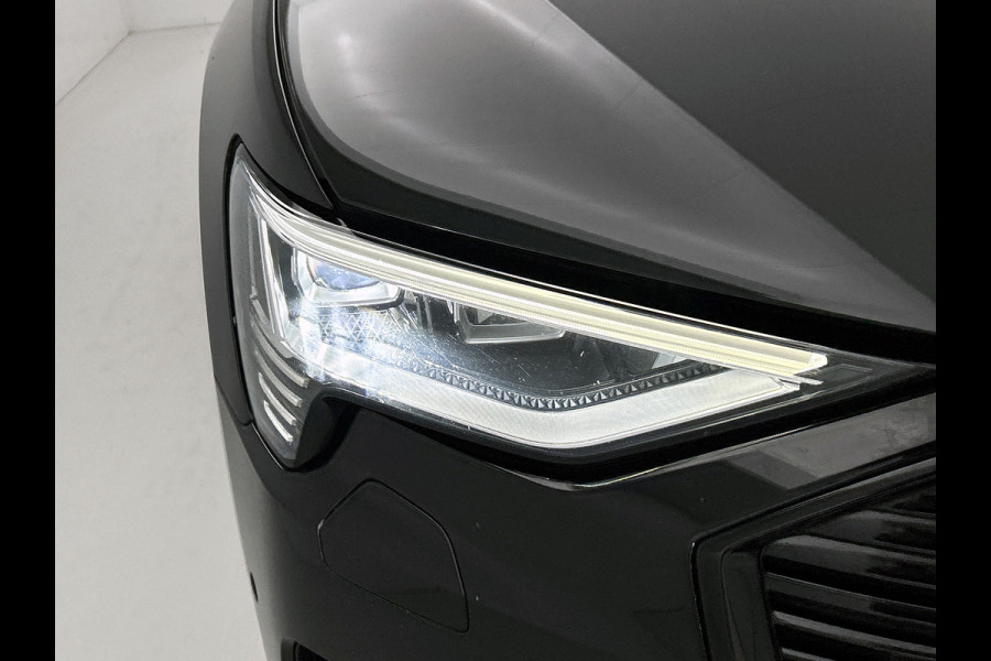 Audi e-tron 50 quattro S edition 71 kWh (Panorama, StoelV, Bang & Olufsen, Camera, PDC, EtcO)
