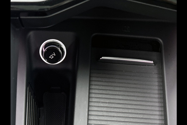 Audi e-tron 50 quattro S edition 71 kWh (Panorama, StoelV, Bang & Olufsen, Camera, PDC, EtcO)