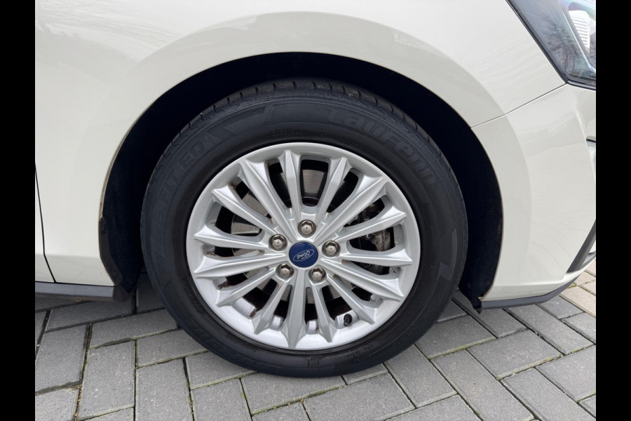 Ford FOCUS Wagon 1.0 EcoBoost Hybrid Titanium X Business | Pano | Stuurverwarming | digitale cockpit