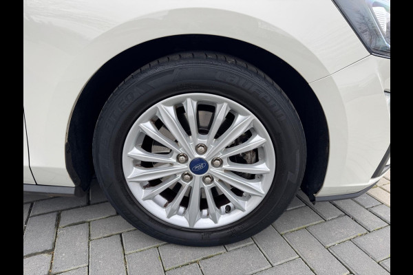 Ford FOCUS Wagon 1.0 EcoBoost Hybrid Titanium X Business | Pano | Stuurverwarming | digitale cockpit