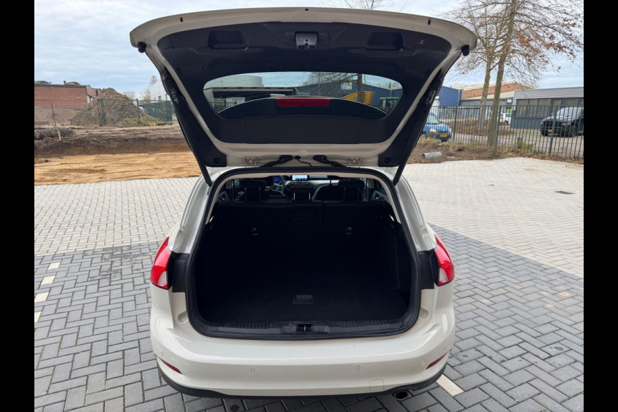 Ford FOCUS Wagon 1.0 EcoBoost Hybrid Titanium X Business | Pano | Stuurverwarming | digitale cockpit