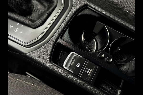 Volkswagen Touran 1.5 TSI Highline 7p Carplay_Trekhaak_ACC_Front assist
