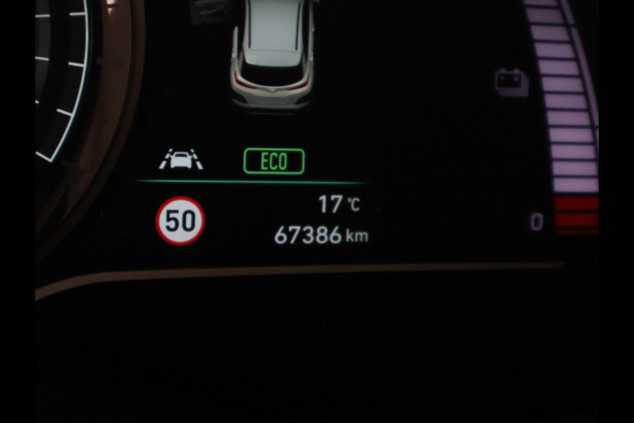 Hyundai Kona EV Fashion Design 64 kWh Two-Tone 400 km actieradius | ACCU 100% | Navigatie | Schuif-/Kanteldak | Leder |