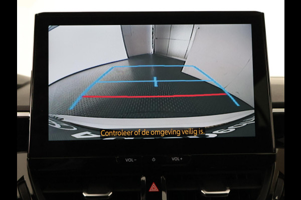 Toyota Corolla Touring Sports Hybrid 140 Business | Stuur-/Stoelverwarming | Parkeersensoren | Apple Carplay & AndriodAUTO | Navigatie