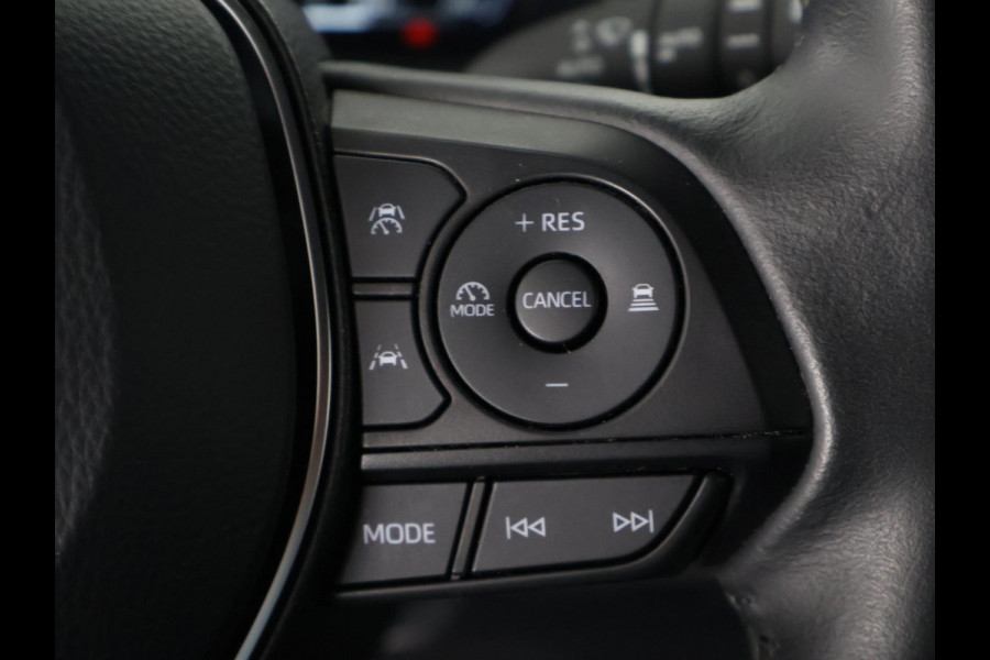 Toyota Corolla Touring Sports Hybrid 140 Business | Stuur-/Stoelverwarming | Parkeersensoren | Apple Carplay & AndriodAUTO | Navigatie