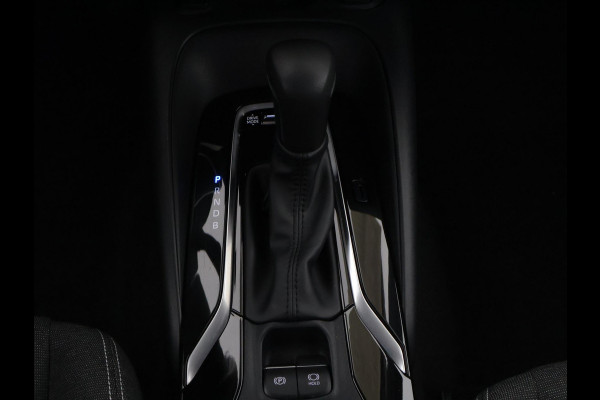 Toyota Corolla Touring Sports Hybrid 140 Business | Stuur-/Stoelverwarming | Parkeersensoren | Apple Carplay & AndriodAUTO | Navigatie