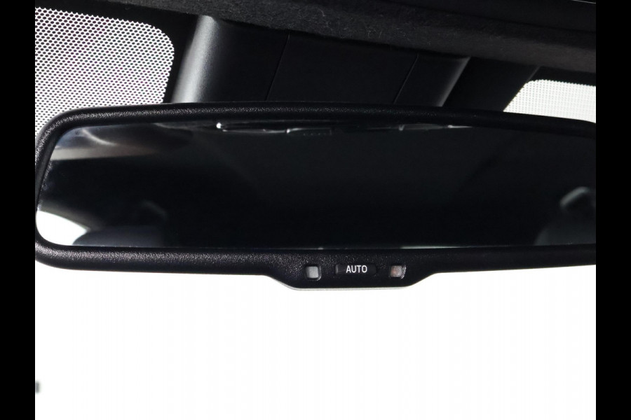 Toyota Yaris 1.5 Hybrid Executive | 1e eigenaar | Half Leder | Navigatie