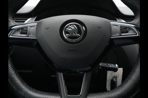 Škoda Octavia Combi 1.0 TSI 115pk Greentech Business Edition Navigatie Stoelverwarming Clima Carplay Argon