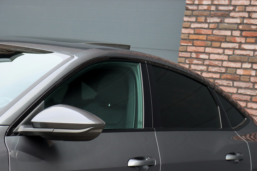 Audi e-tron Sportback 50 quattro S edition 71 kWh | Luchtvering | Panoramadak | Adaptieve Cruise Control | Camera | Memory | Matrix-LED | Stoelverwarming | Keyless Entry | Audi Sound System |