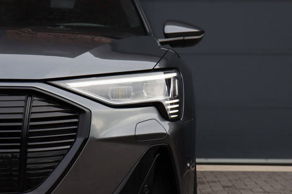 Audi e-tron Sportback 50 quattro S edition 71 kWh | Luchtvering | Panoramadak | Adaptieve Cruise Control | Camera | Memory | Matrix-LED | Stoelverwarming | Keyless Entry | Audi Sound System |