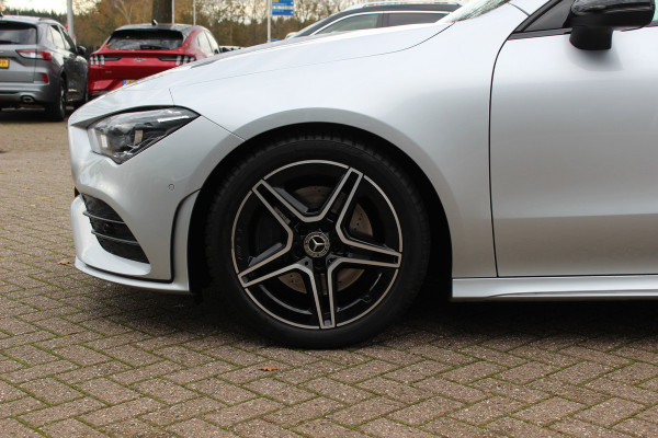 Mercedes-Benz CLA-Klasse Shooting Brake 200 Business Solution AMG / Trekhaak / Panoramadak / Camera / Memory seats / Keyless / 18'' / Sfeerverlichting / Matrix LED / Navigatie / Stoelverwarming / Cruise Control
