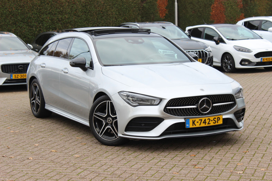 Mercedes-Benz CLA-Klasse Shooting Brake 200 Business Solution AMG / Trekhaak / Panoramadak / Camera / Memory seats / Keyless / 18'' / Sfeerverlichting / Matrix LED / Navigatie / Stoelverwarming / Cruise Control