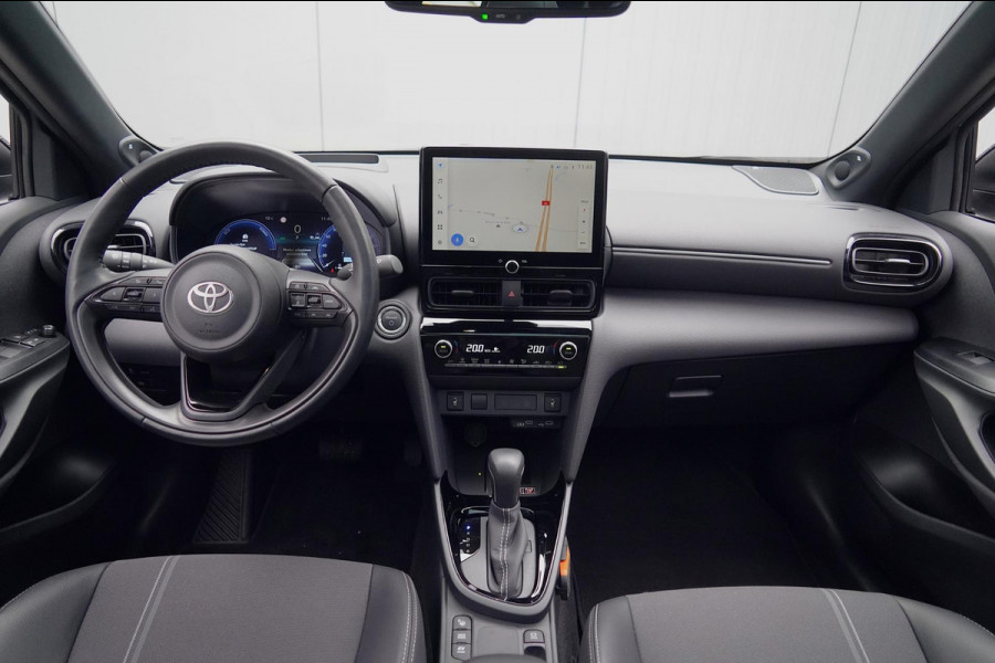 Toyota Yaris Cross 1.5 Hybrid 130 Launch Edition / 1e Eigenaar / Panoramadak / Stoelverw. / 7dkm NAP