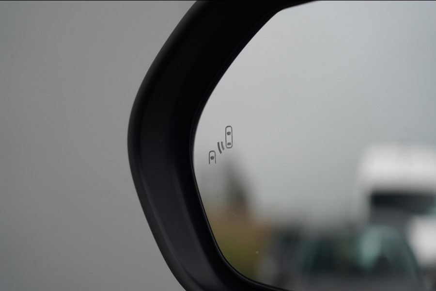 Toyota Yaris Cross 1.5 Hybrid 130 Launch Edition / 1e Eigenaar / Panoramadak / Stoelverw. / 7dkm NAP