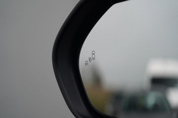 Toyota Yaris Cross 1.5 Hybrid 130 Launch Edition / 1e Eigenaar / Panoramadak / Stoelverw. / 7dkm NAP