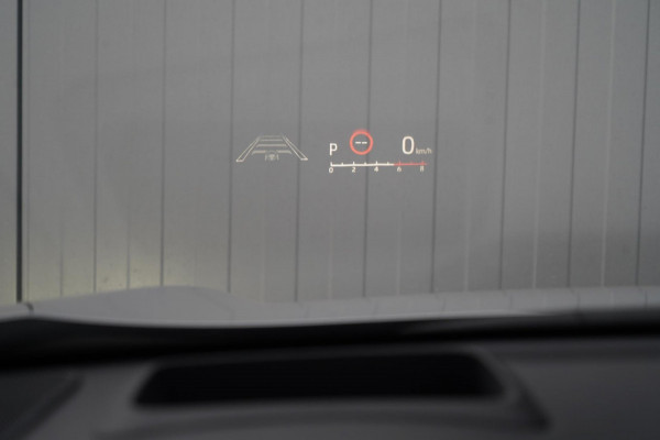 Toyota Yaris Cross 1.5 Hybrid 130 Launch Edition / 1e Eigenaar / Panoramadak / Stoelverw. / 7dkm NAP