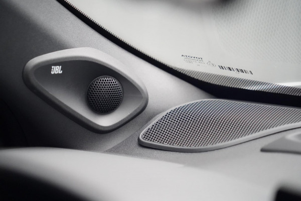 Toyota Yaris Cross 1.5 Hybrid 130 Launch Edition / 1e Eigenaar / Panoramadak / Stoelverw. / 7dkm NAP