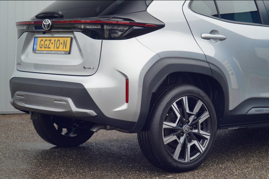 Toyota Yaris Cross 1.5 Hybrid 130 Launch Edition / 1e Eigenaar / Panoramadak / Stoelverw. / 7dkm NAP