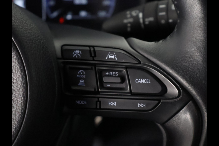 Toyota Yaris 1.5 Hybrid 130 Executive | JBL AUDIO | Stuur-& Stoelverwarming | Head Up Display |