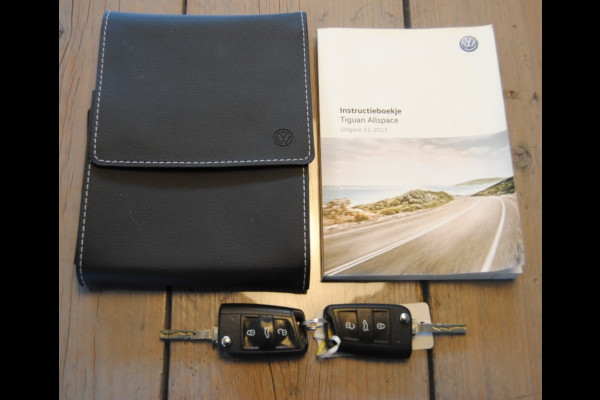 Volkswagen Tiguan Allspace 1.4 TSI Comf.l. Bus.