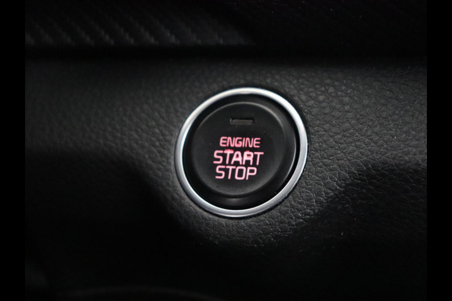Kia Stonic 1.0 T-GDi MHEV GT-Line | 38.500km NAP | Stoelverwarming | Camera | Carplay | Adaptive cruise | Half leder | Stuurverwarming | Navigatie | Full LED | Keyless | Parkeerhulp | Climate control