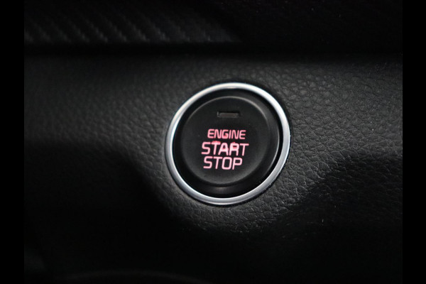 Kia Stonic 1.0 T-GDi MHEV GT-Line | 38.500km NAP | Stoelverwarming | Camera | Carplay | Adaptive cruise | Half leder | Stuurverwarming | Navigatie | Full LED | Keyless | Parkeerhulp | Climate control
