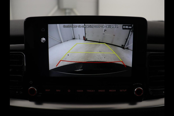 Kia Stonic 1.0 T-GDi MHEV GT-Line | 38.500km NAP | Stoelverwarming | Camera | Carplay | Adaptive cruise | Half leder | Stuurverwarming | Navigatie | Full LED | Keyless | Parkeerhulp | Climate control