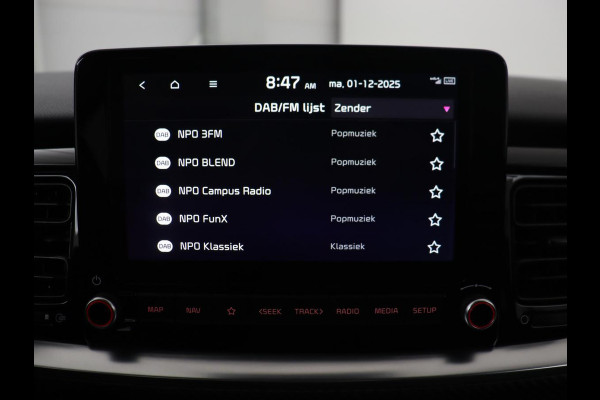 Kia Stonic 1.0 T-GDi MHEV GT-Line | 38.500km NAP | Stoelverwarming | Camera | Carplay | Adaptive cruise | Half leder | Stuurverwarming | Navigatie | Full LED | Keyless | Parkeerhulp | Climate control