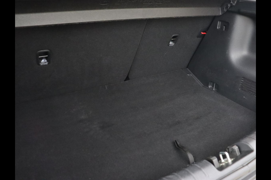 Kia Stonic 1.0 T-GDi MHEV GT-Line | 38.500km NAP | Stoelverwarming | Camera | Carplay | Adaptive cruise | Half leder | Stuurverwarming | Navigatie | Full LED | Keyless | Parkeerhulp | Climate control