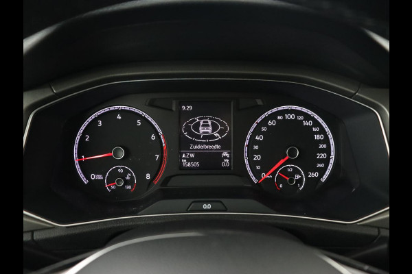 Volkswagen T-Roc 1.0 TSI Style | Camera | Carplay | Climate control | Full LED | Navigatie | Adaptive cruise | Parkeerhulp | 18'' | Bluetooth