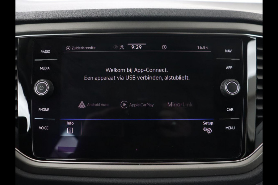 Volkswagen T-Roc 1.0 TSI Style | Camera | Carplay | Climate control | Full LED | Navigatie | Adaptive cruise | Parkeerhulp | 18'' | Bluetooth