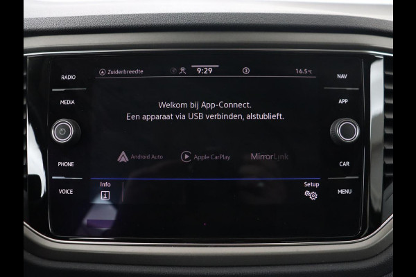 Volkswagen T-Roc 1.0 TSI Style | Camera | Carplay | Climate control | Full LED | Navigatie | Adaptive cruise | Parkeerhulp | 18'' | Bluetooth