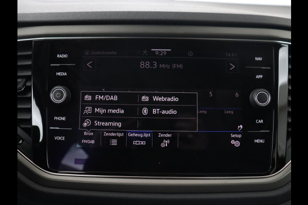 Volkswagen T-Roc 1.0 TSI Style | Camera | Carplay | Climate control | Full LED | Navigatie | Adaptive cruise | Parkeerhulp | 18'' | Bluetooth