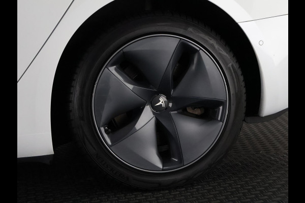 Tesla Model 3 Standard RWD Plus 60 kWh + FSD systeem | Navigatie | Panoramadak |