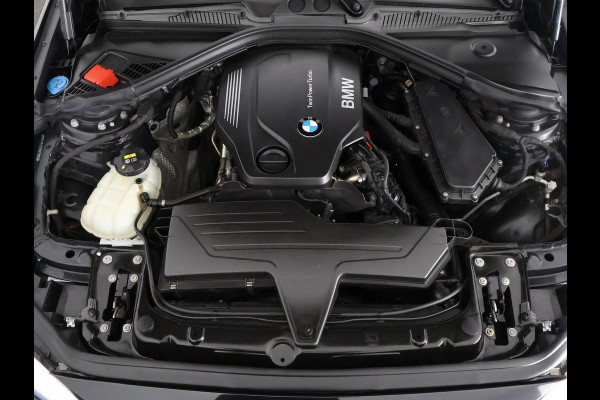 BMW 1-serie 118d High Executive Automaat | Navigatie | Leder | Stoelverwarming |