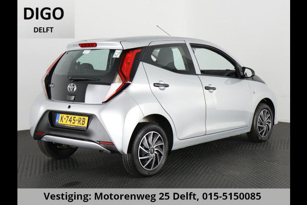 Toyota Aygo 1.0 VVT-i X SILVERLINE FUN CARPLAY NAVI AIRCO.5 DRS .GARANTIE TOT 2031 !