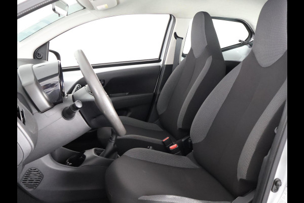 Toyota Aygo 1.0 VVT-i X SILVERLINE FUN CARPLAY NAVI AIRCO.5 DRS .GARANTIE TOT 2031 !