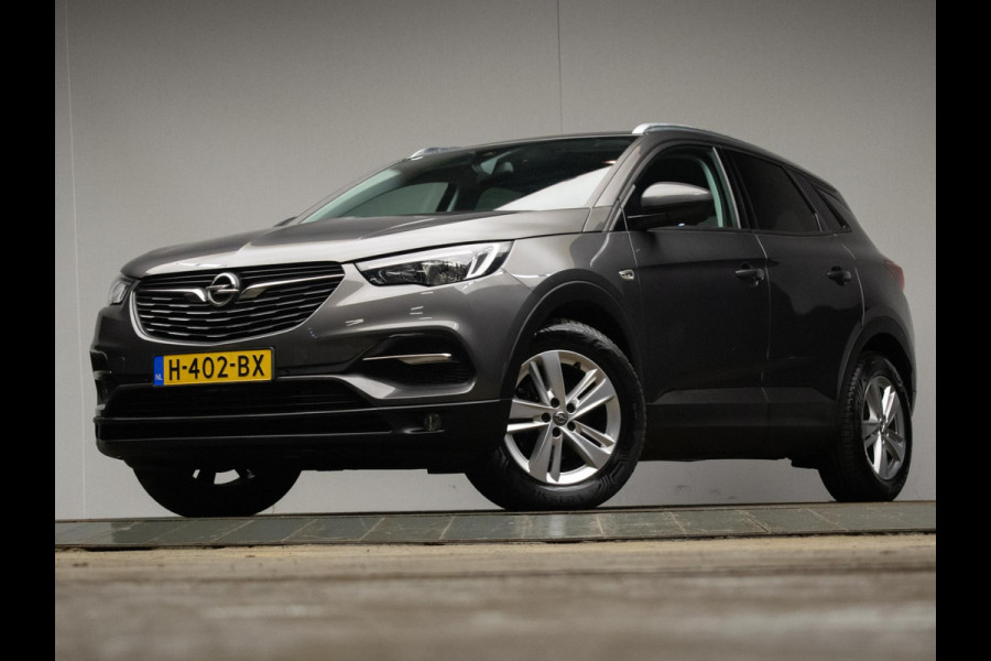 Opel Grandland X 1.2 Turbo Edition Sport (CARPLAY,NAVI,LED,CRUISE,CLIMATE,TREKHAAK,SPORTSTOELEN,CAMERA,PDC,GETINT,NETTESTAAT)
