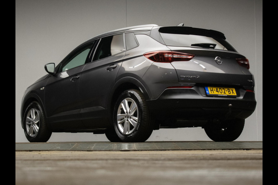 Opel Grandland X 1.2 Turbo Edition Sport (CARPLAY,NAVI,LED,CRUISE,CLIMATE,TREKHAAK,SPORTSTOELEN,CAMERA,PDC,GETINT,NETTESTAAT)