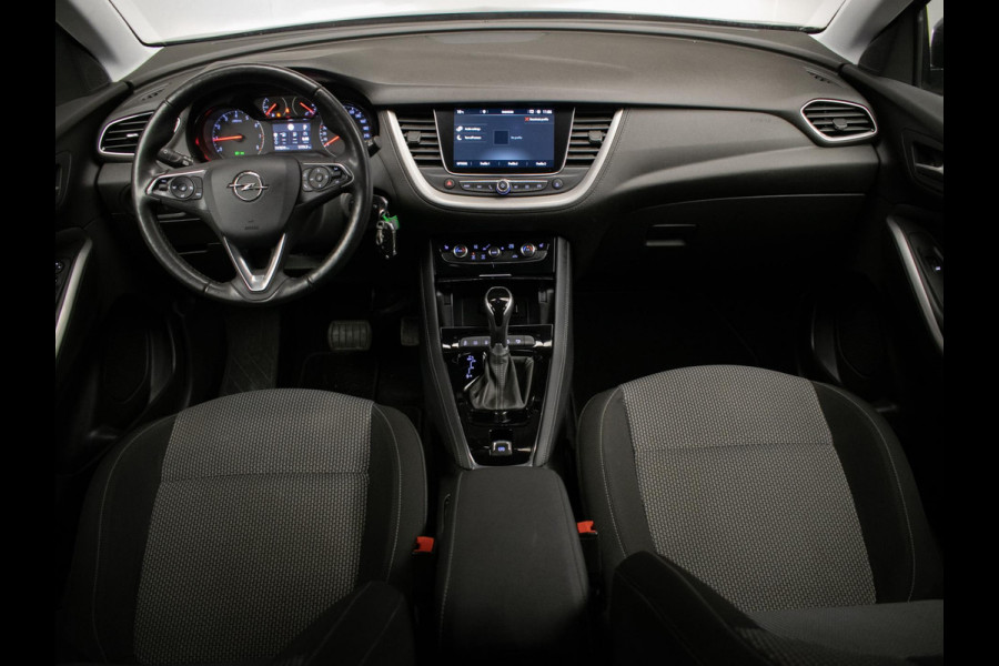 Opel Grandland X 1.2 Turbo Edition Sport (CARPLAY,NAVI,LED,CRUISE,CLIMATE,TREKHAAK,SPORTSTOELEN,CAMERA,PDC,GETINT,NETTESTAAT)