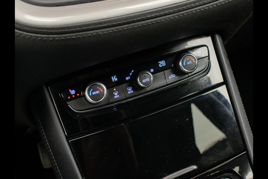Opel Grandland X 1.2 Turbo Edition Sport (CARPLAY,NAVI,LED,CRUISE,CLIMATE,TREKHAAK,SPORTSTOELEN,CAMERA,PDC,GETINT,NETTESTAAT)