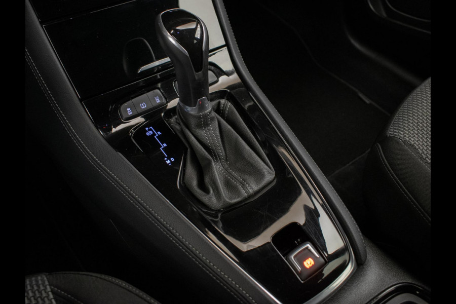 Opel Grandland X 1.2 Turbo Edition Sport (CARPLAY,NAVI,LED,CRUISE,CLIMATE,TREKHAAK,SPORTSTOELEN,CAMERA,PDC,GETINT,NETTESTAAT)