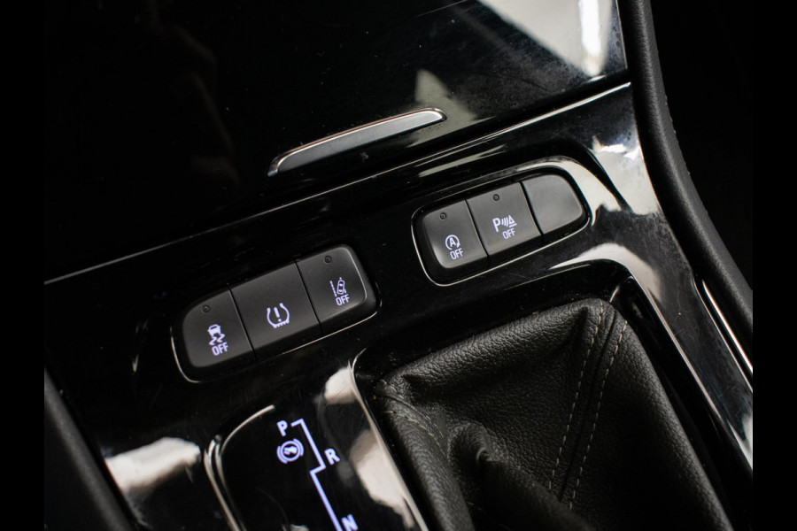 Opel Grandland X 1.2 Turbo Edition Sport (CARPLAY,NAVI,LED,CRUISE,CLIMATE,TREKHAAK,SPORTSTOELEN,CAMERA,PDC,GETINT,NETTESTAAT)