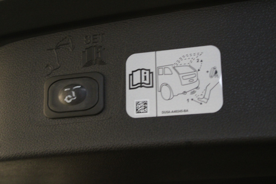 Ford Kuga 1.5 EcoBoost ST Line |Pano|Stoel/stuur verw.|