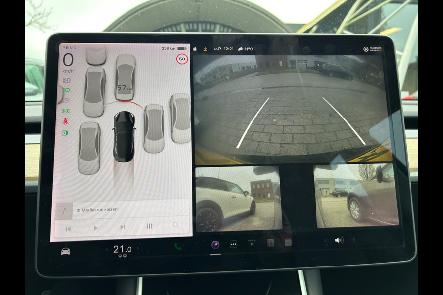 Tesla Model 3 Standard RWD Plus 60 kWh Enhanged Autopilot Trekhaak (910kg) Rijklaarprijs!